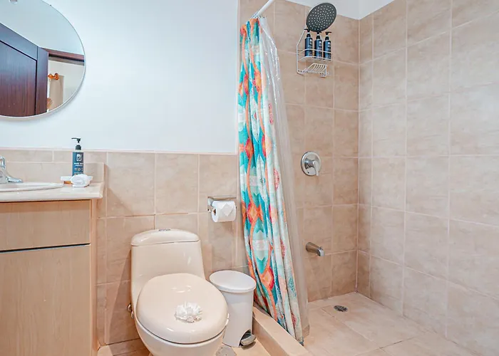 3 Mi To Beach: Modern Santa Cruz 2br Hébergement de vacances